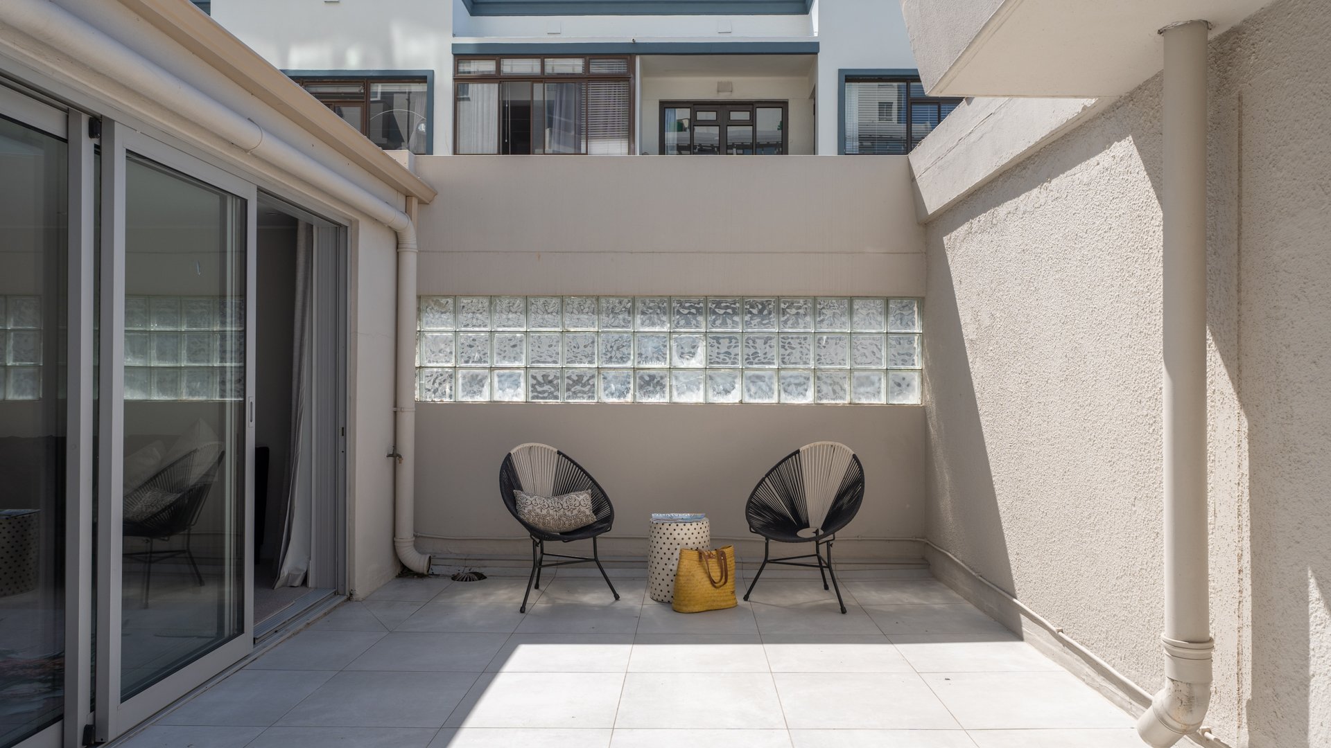 3 Bedroom Property for Sale in Mouille Point Western Cape